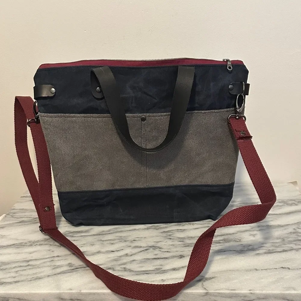 Cat Craine Tote crossbody waxed canvas leather handles zip top